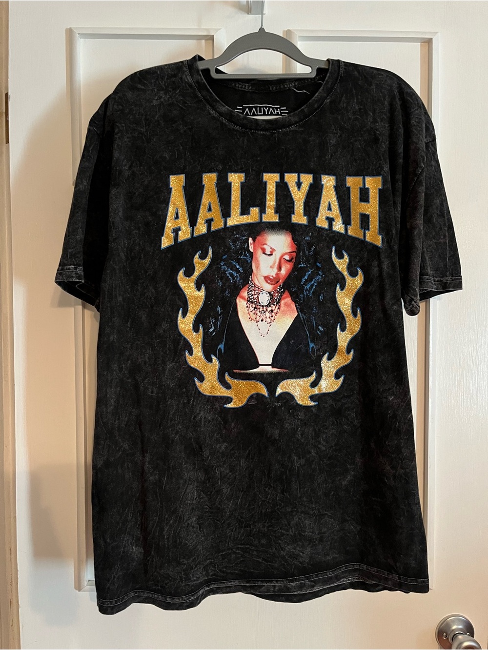 Aaliyah Graphic Tee in Black with Gold Accents